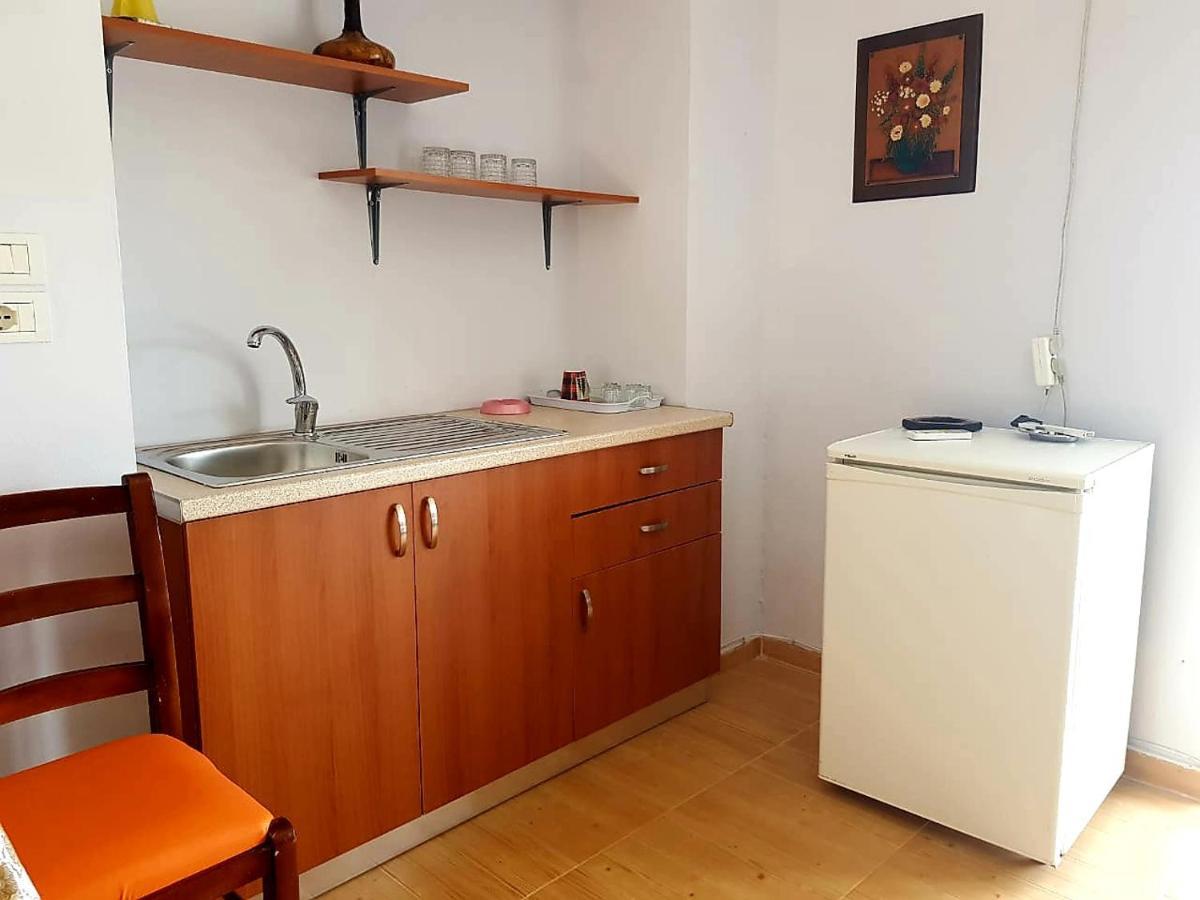 Aira Apartment Himare Exterior foto